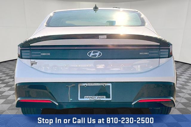 New 2026 Hyundai Sonata SEL FWD image 4