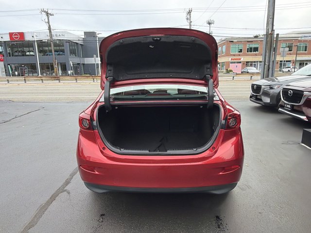 Used 2018 MAZDA MAZDA3 Touring FWD image 23