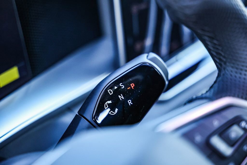 New 2026 Volkswagen Tiguan SE R-Line image 40