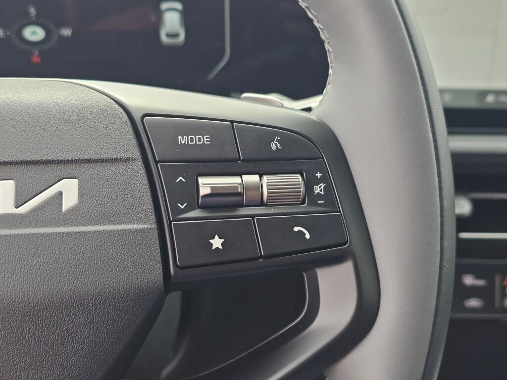 New 2025 Kia EV6 Light w/ Light LR Technology Package image 33