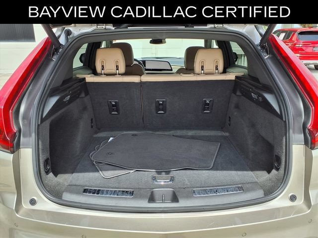 Certified 2025 Cadillac XT4 Premium Luxury FWD image 17