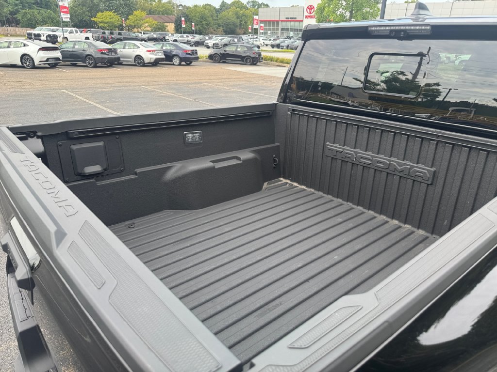 Used 2026 Toyota Tacoma TRD Off-Road w/ TRD Off Road Premium Package AWD/4WD image 16