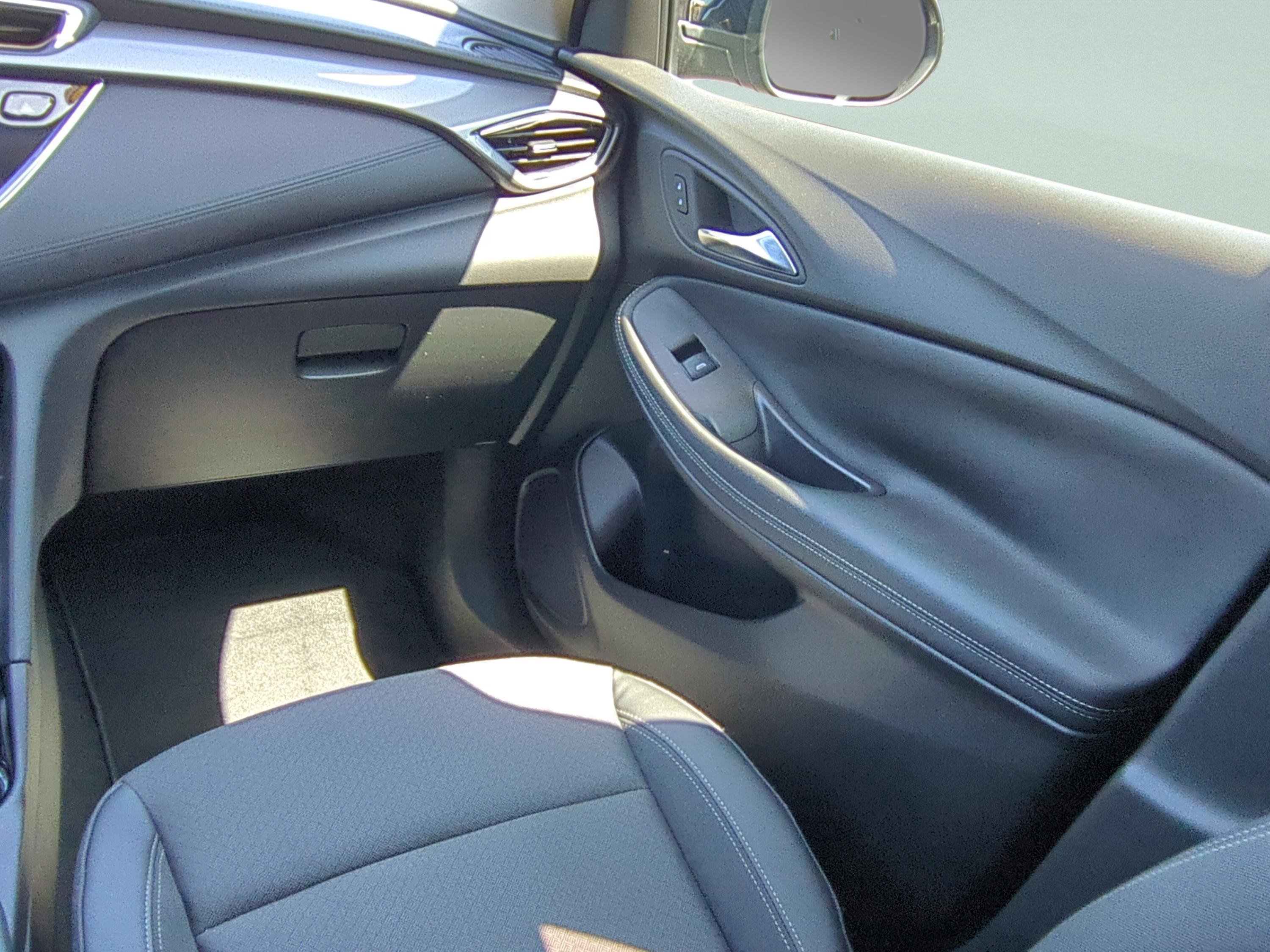Used 2022 Buick Encore GX Select FWD image 13