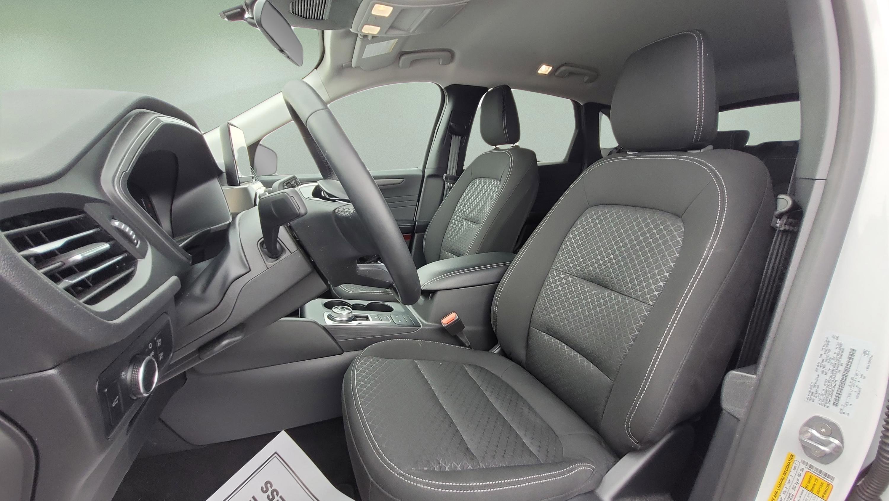 Used 2024 Ford Escape Active w/ Cold Weather Package FWD image 29