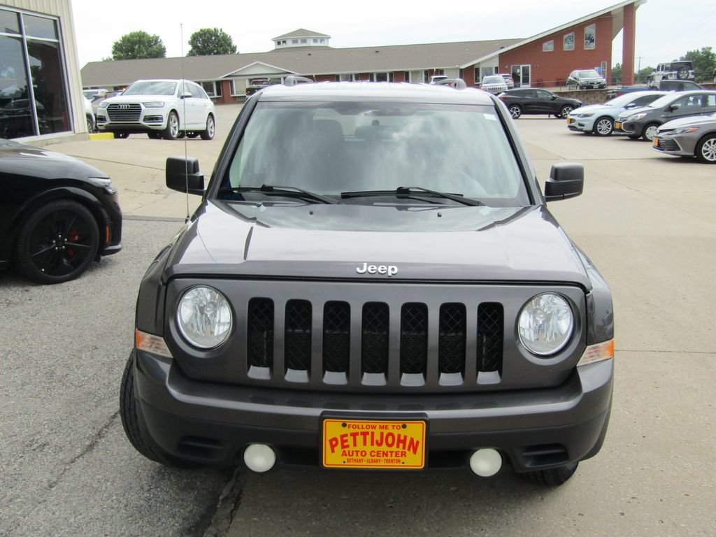 Used 2015 Jeep Patriot Sport FWD image 9
