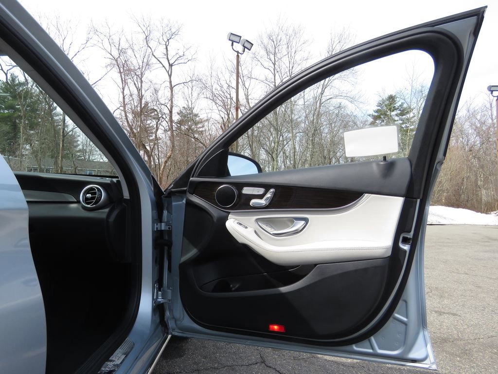 Used 2016 Mercedes-Benz C 300 4MATIC Sedan image 12