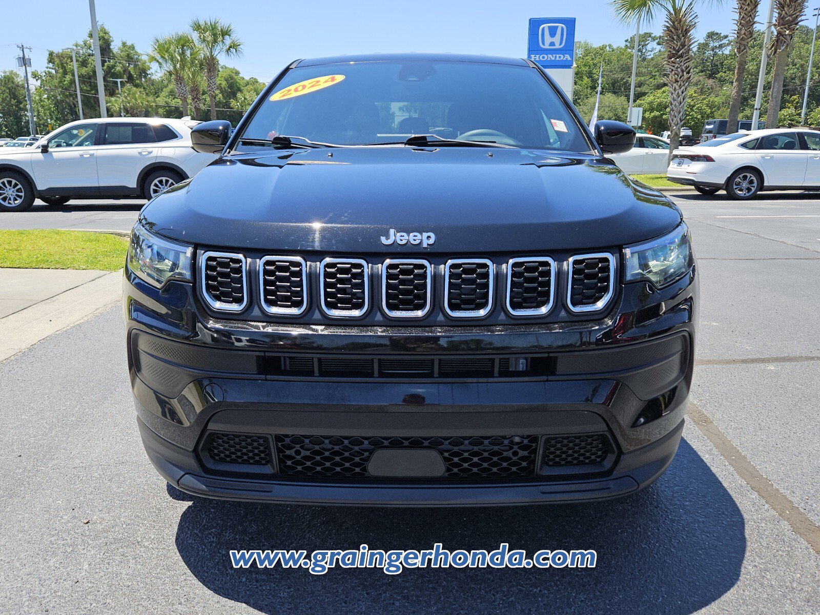 Used 2024 Jeep Compass Sport AWD/4WD image 8