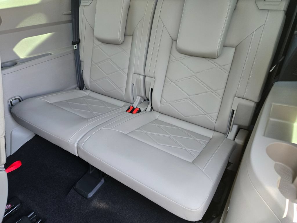 Certified 2024 Volkswagen Atlas SE AWD/4WD image 12