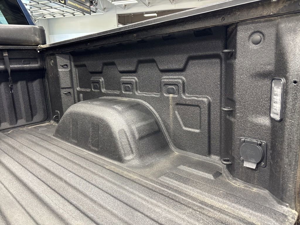 Used 2022 Chevrolet Silverado 1500 Custom AWD/4WD image 36