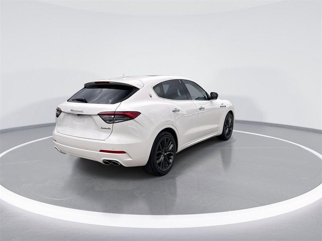 New 2024 Maserati Levante GT Ultima image 6