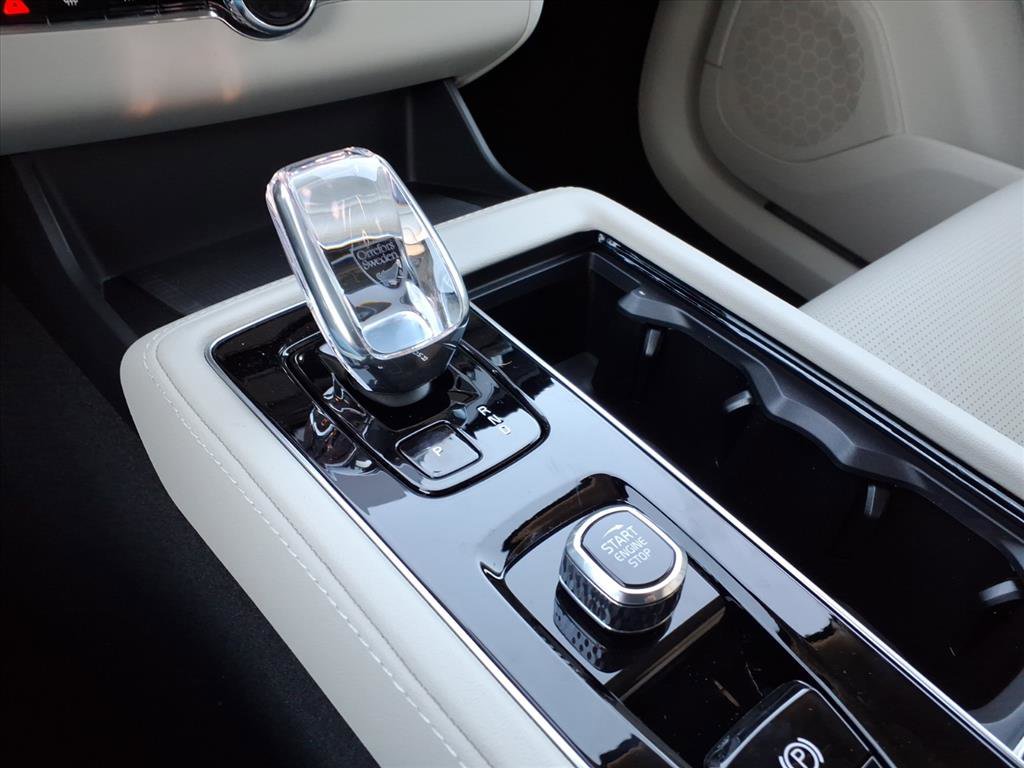 New 2026 Volvo XC90 T8 Ultra w/ Protection Package Premier image 23