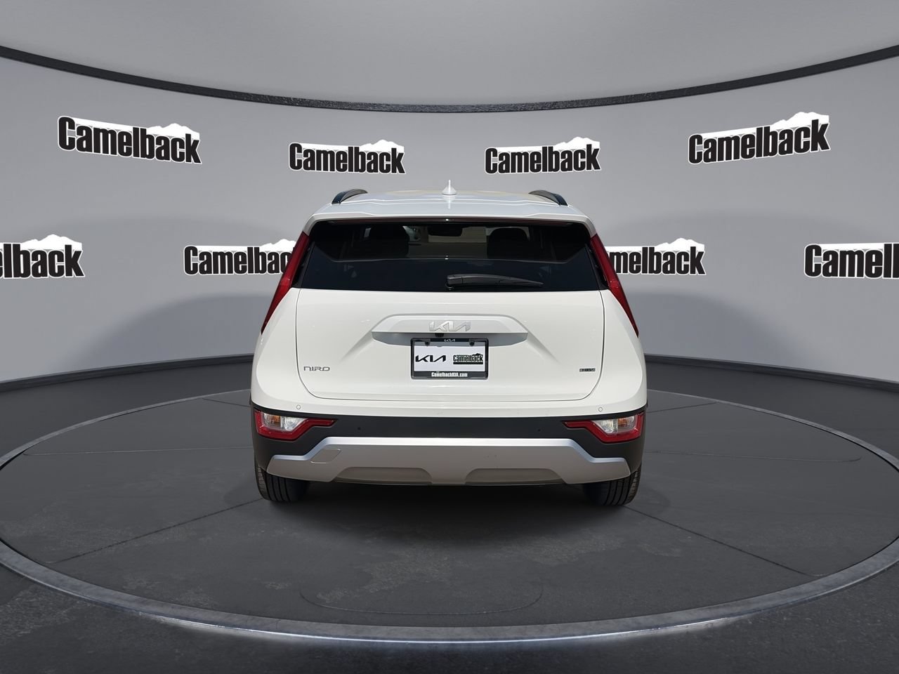 Certified 2024 Kia Niro EX FWD image 6