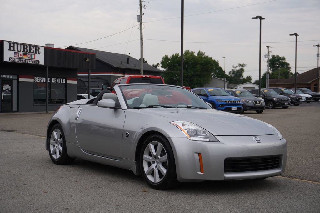 Used 2004 Nissan 350Z Enthusiast RWD image 9
