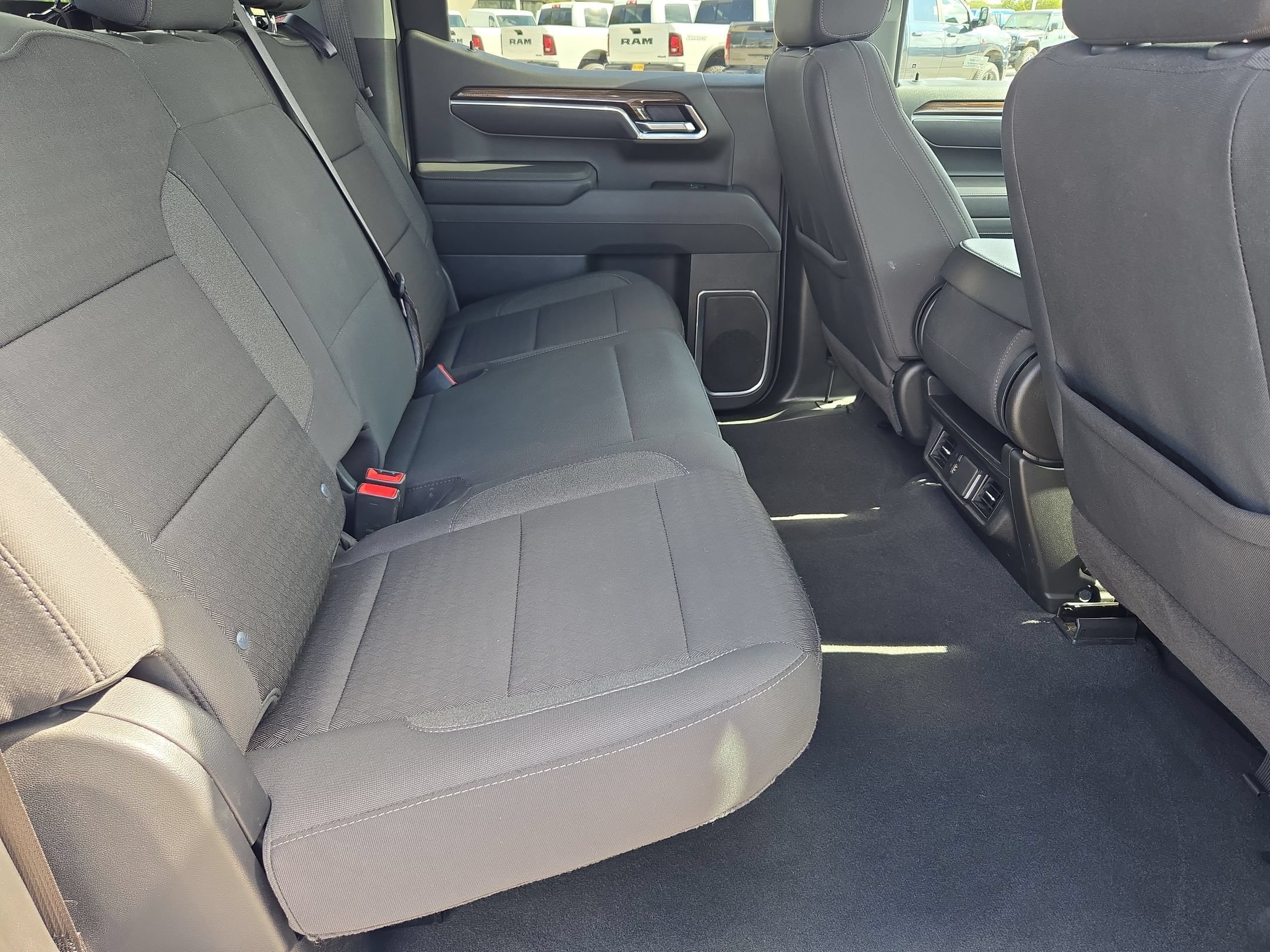 Used 2025 Chevrolet Silverado 1500 LT AWD/4WD image 24
