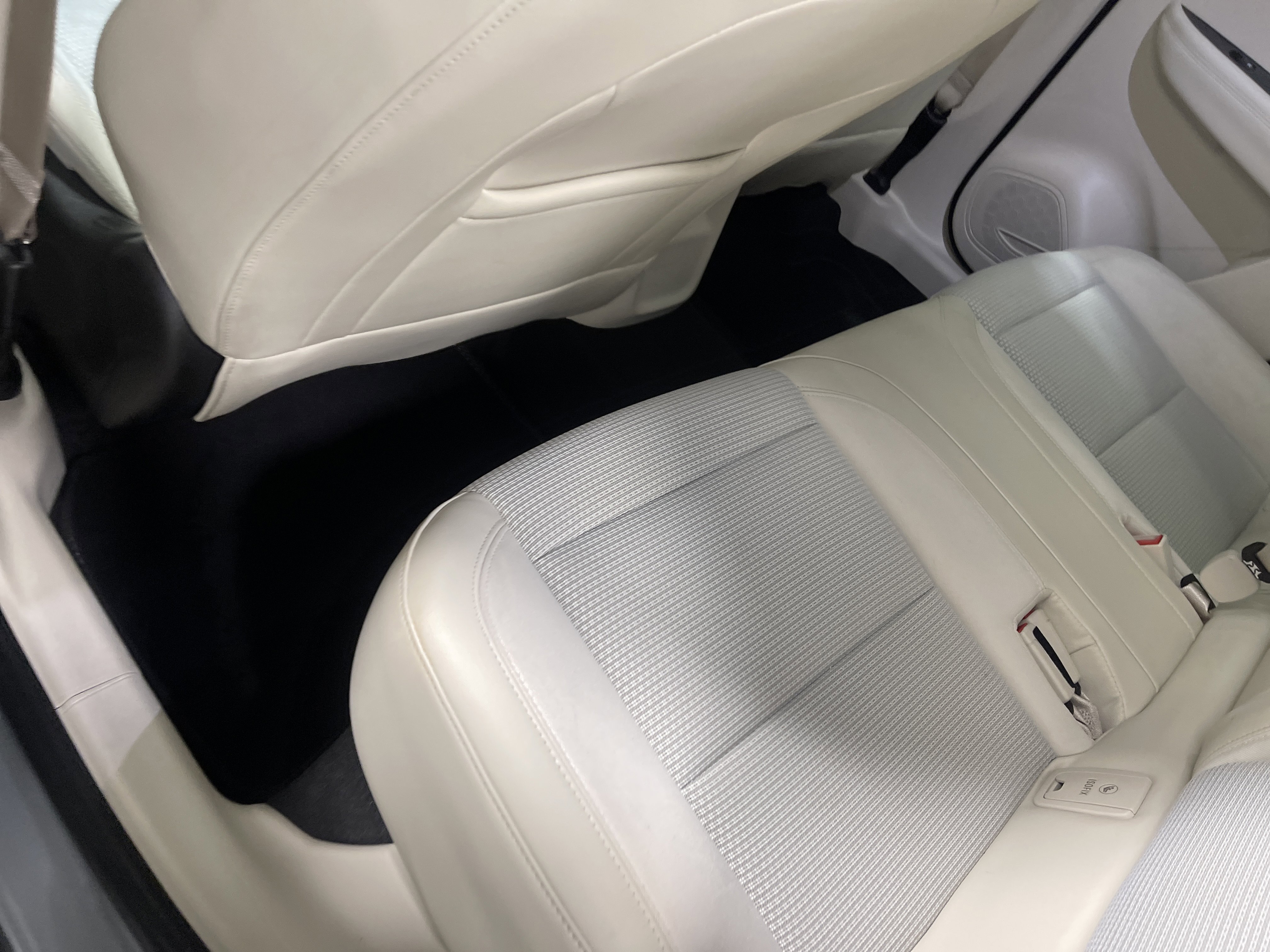 Used 2023 Buick Envision Preferred image 17