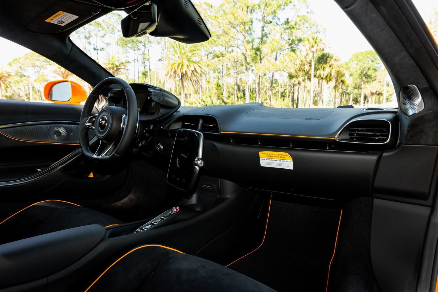Used 2024 McLaren Artura RWD image 67