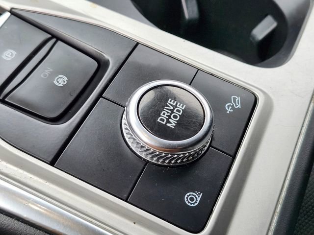 Certified 2022 Ford Explorer XLT w/ Equipment Group 202A image 27