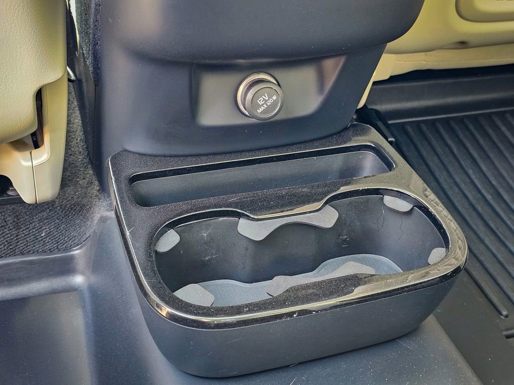 Used 2020 Volvo XC90 T6 Momentum w/ Protection Package Premier image 33