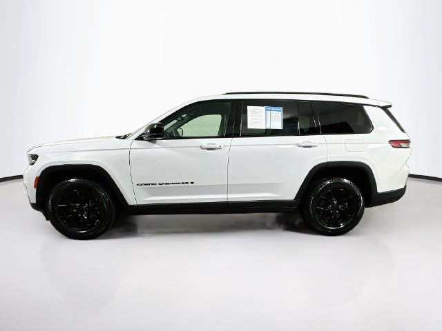 Used 2024 Jeep Grand Cherokee L Altitude AWD/4WD image 4