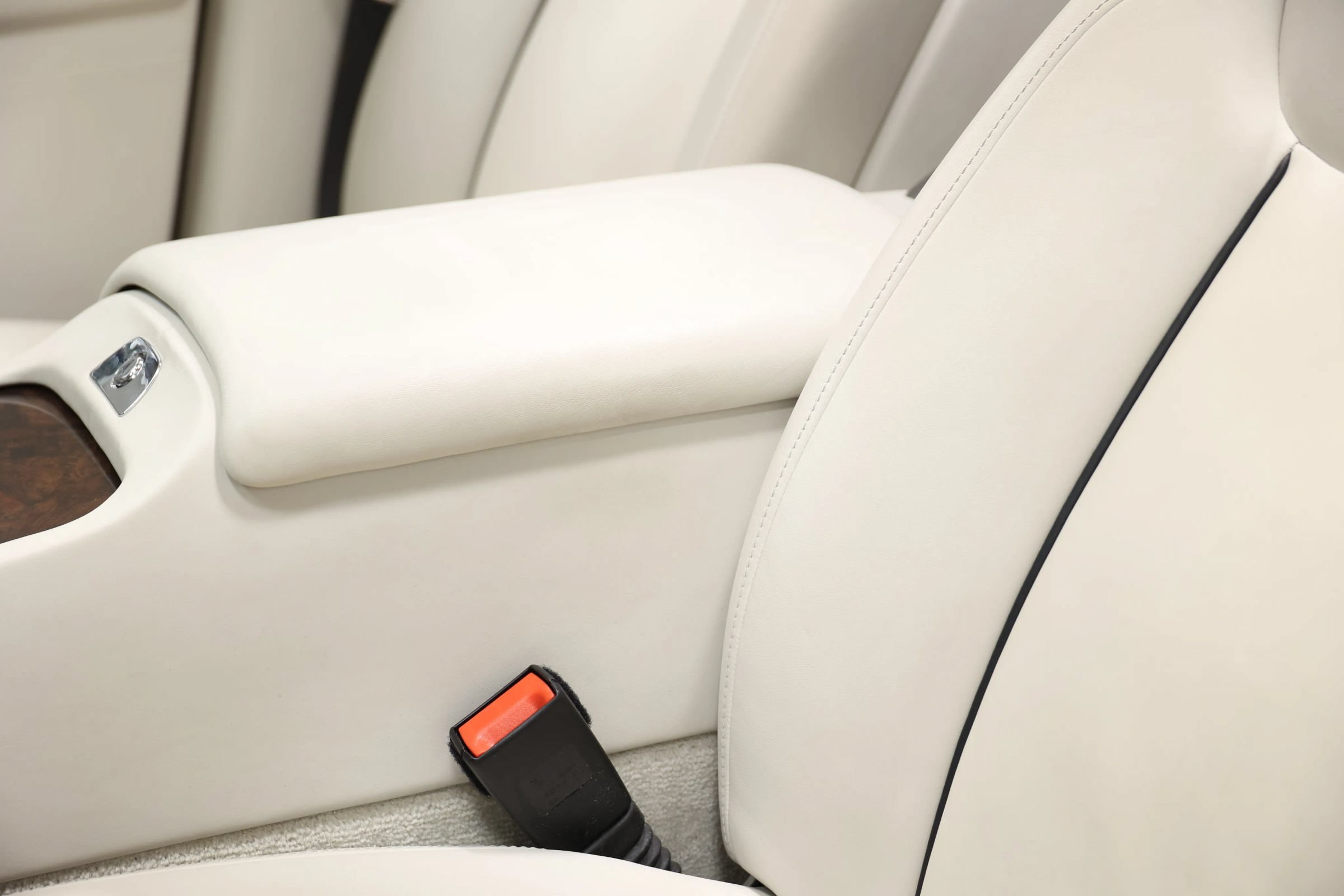 Used 2017 Rolls-Royce Ghost RWD image 22