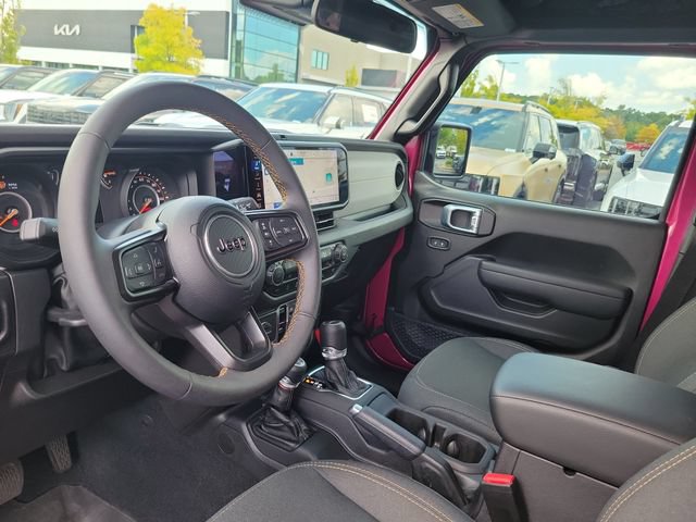 Used 2024 Jeep Gladiator Sport AWD/4WD image 14