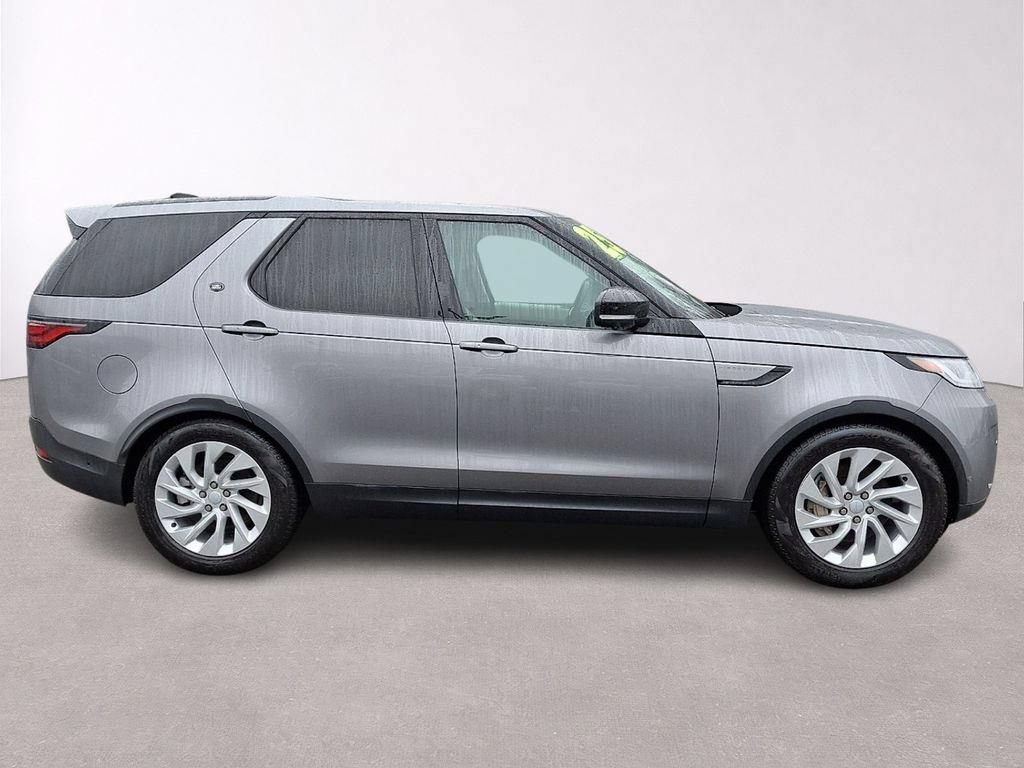 Used 2025 Land Rover Discovery S AWD/4WD image 10