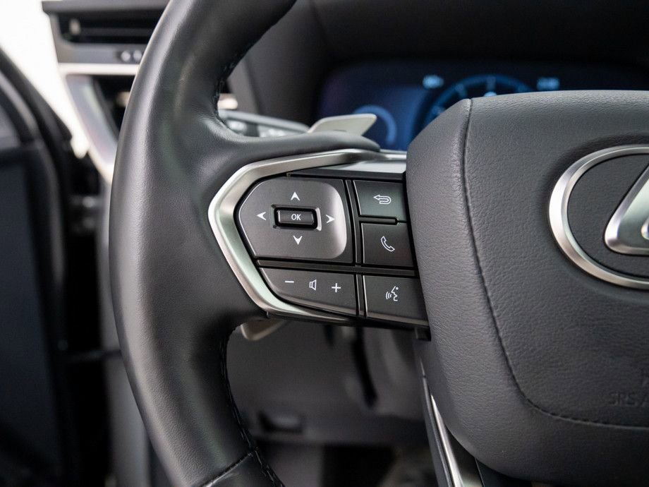 Used 2025 Lexus GX 550 w/ Cold Area Package AWD/4WD image 31