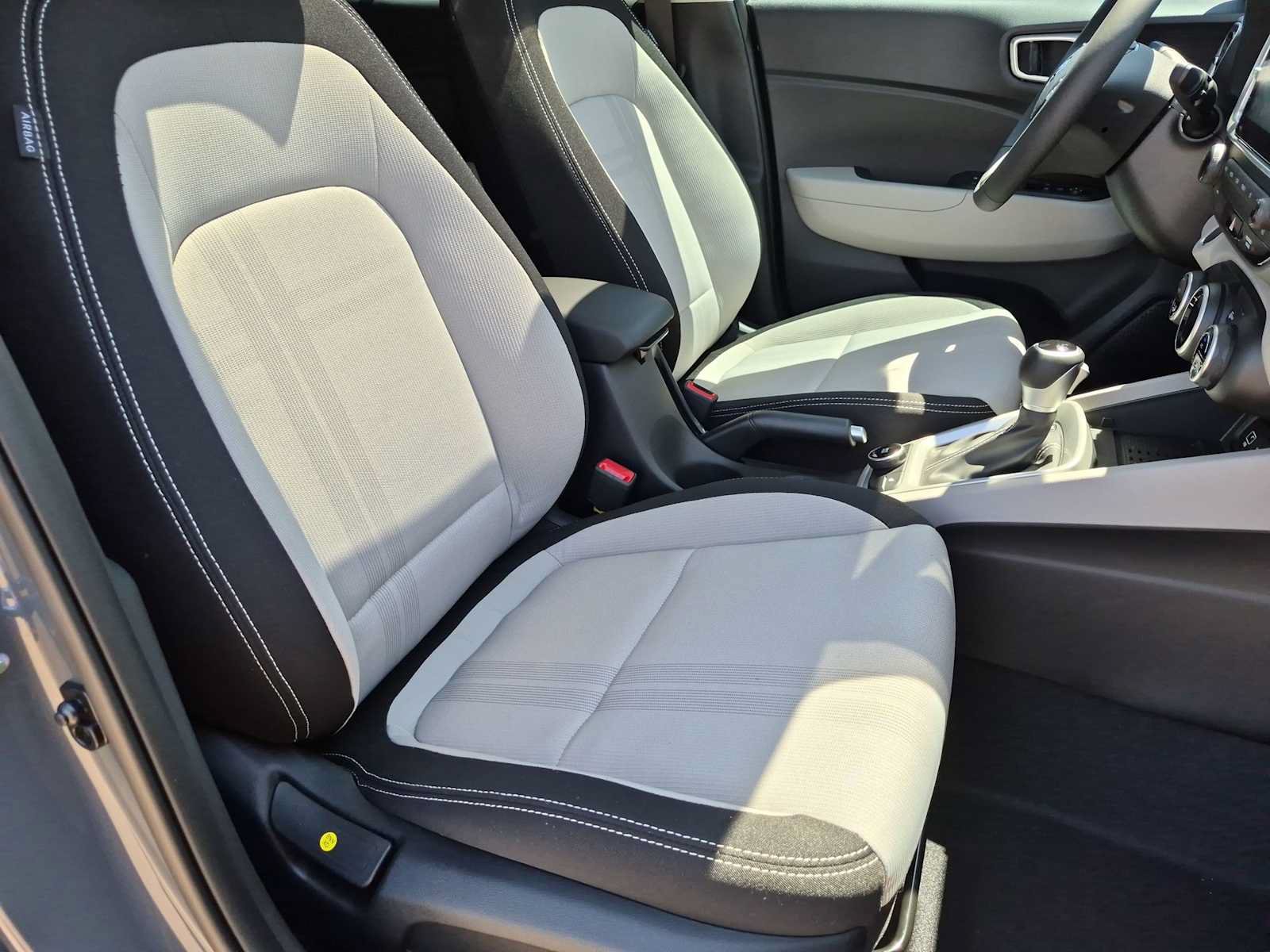 New 2026 Hyundai Venue SEL FWD image 21