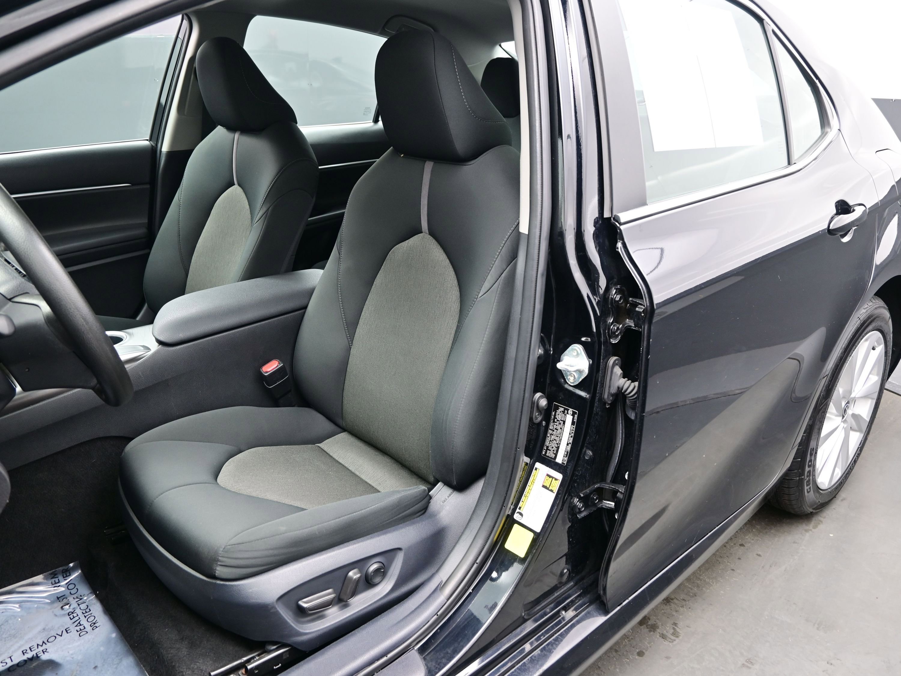 Used 2024 Toyota Camry LE image 12