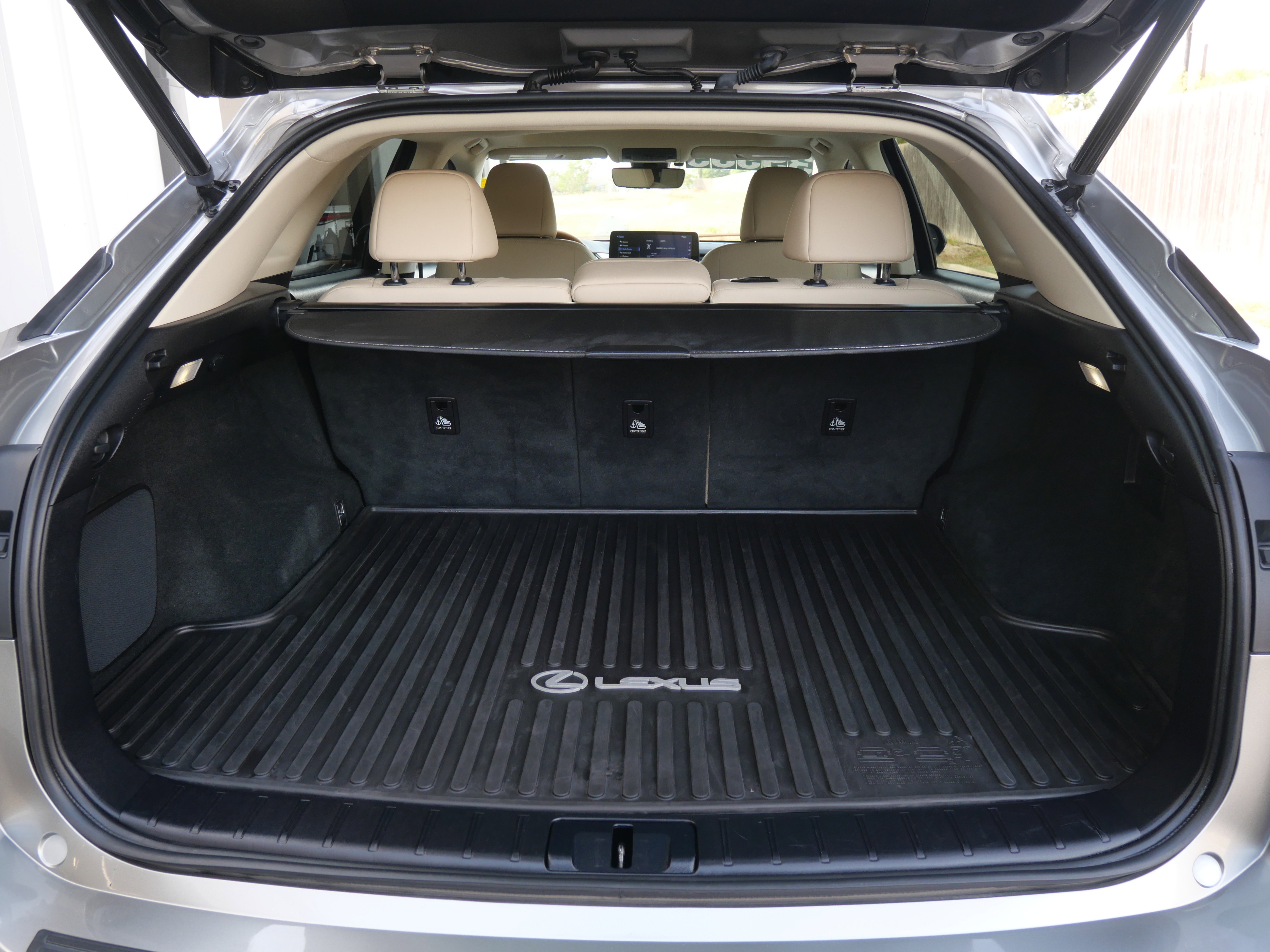 Certified 2022 Lexus RX 350 FWD w/ Premium Package image 8