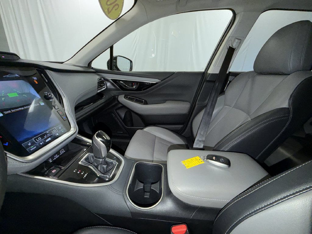 Used 2024 Subaru Outback Limited AWD/4WD image 11
