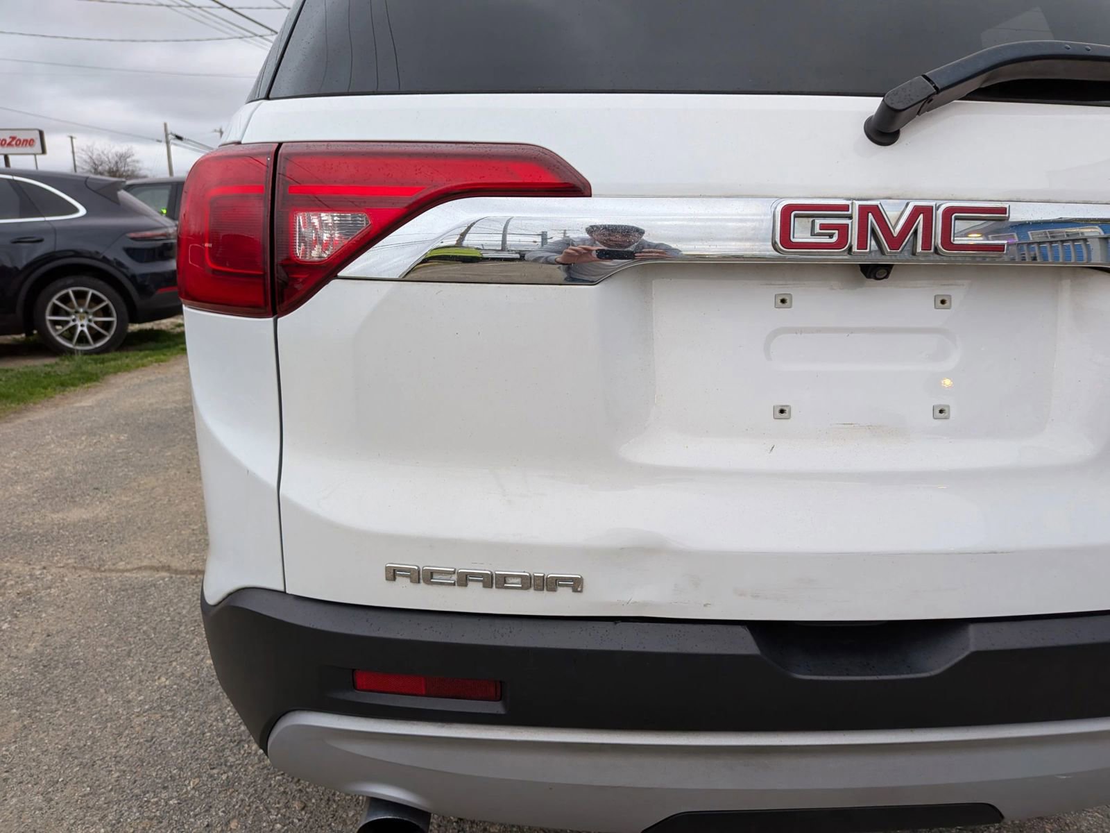 Used 2019 GMC Acadia SLE image 15