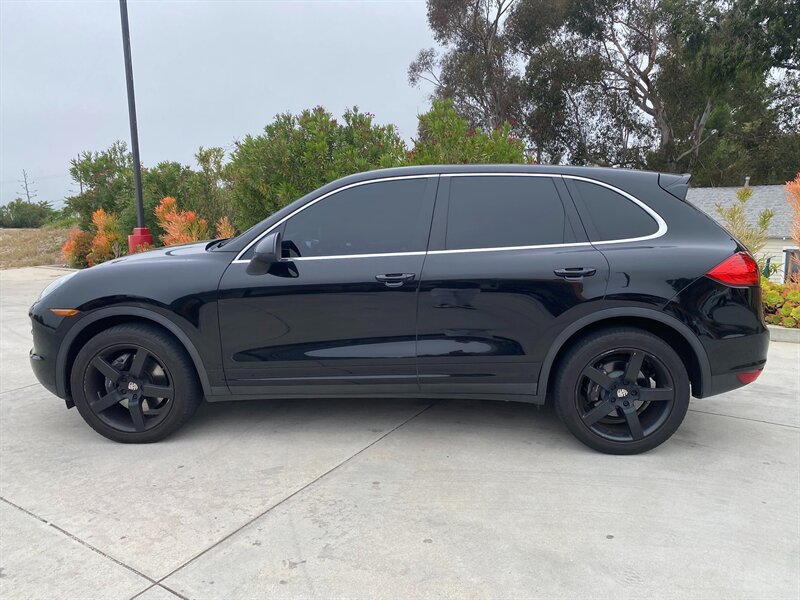 Used 2012 Porsche Cayenne AWD/4WD image 2