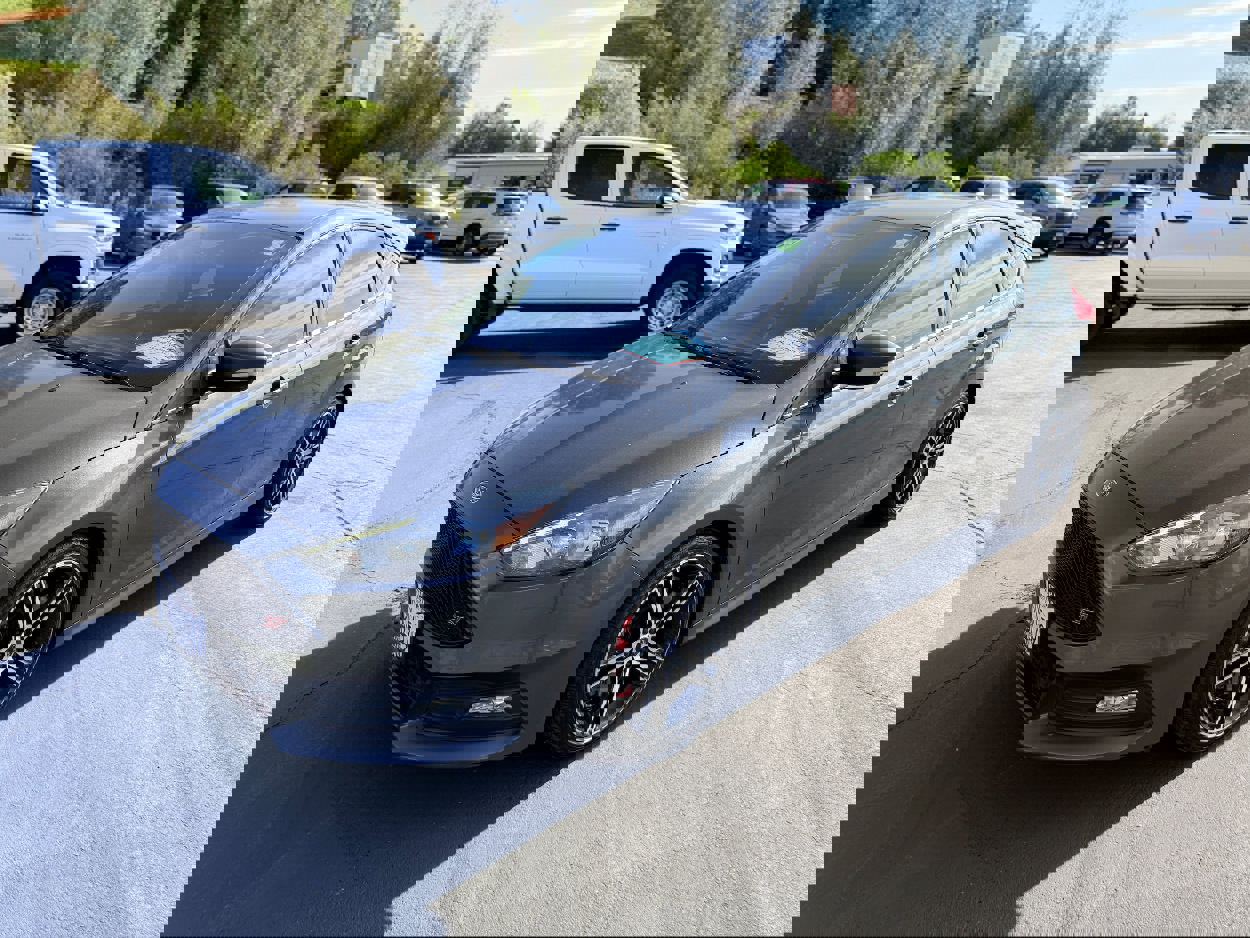 Used 2016 Ford Focus ST image 2