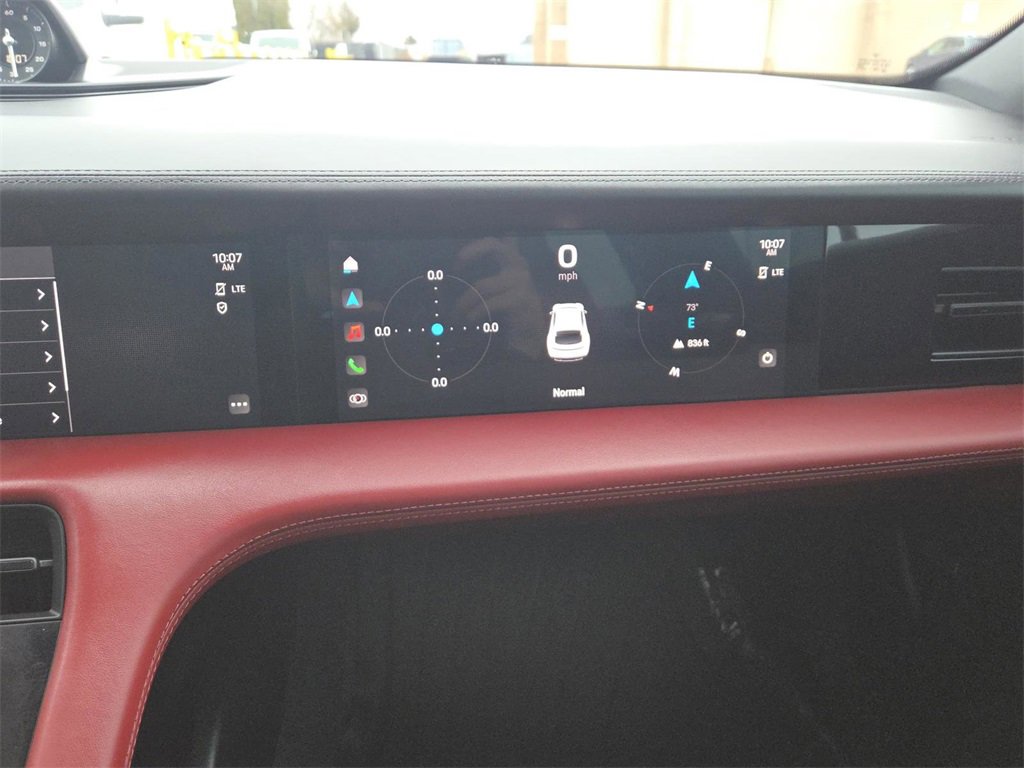 Used 2022 Porsche Taycan 4S image 29