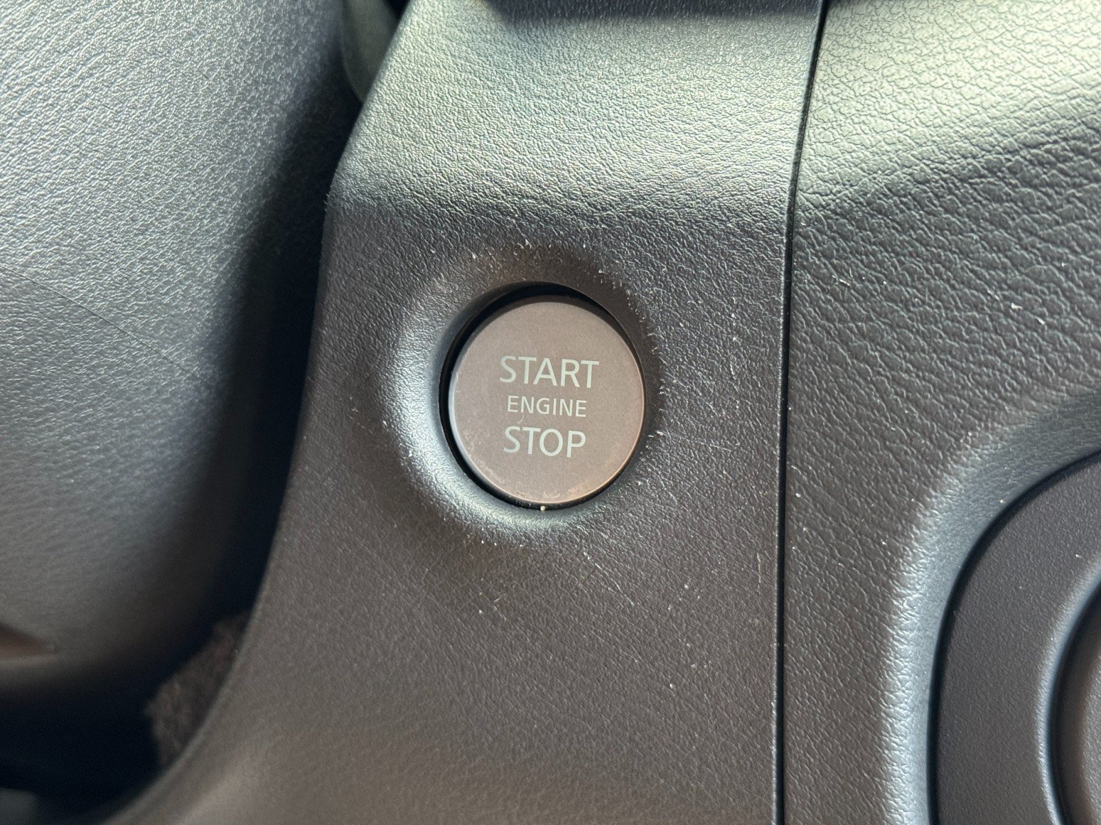 Used 2022 Nissan Frontier SV RWD image 22
