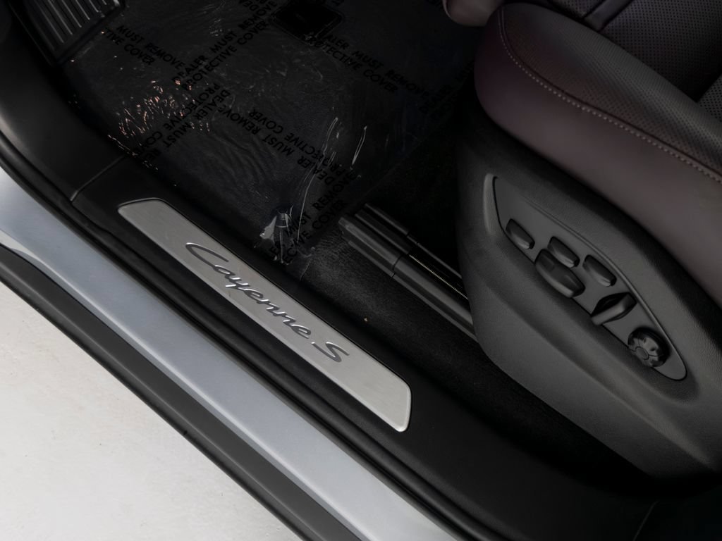 Certified 2026 Porsche Cayenne S AWD/4WD image 22