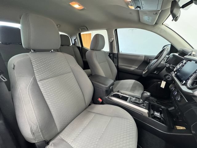 Used 2020 Toyota Tacoma SR5 w/ SR5 Appearance Package (SM) RWD image 38