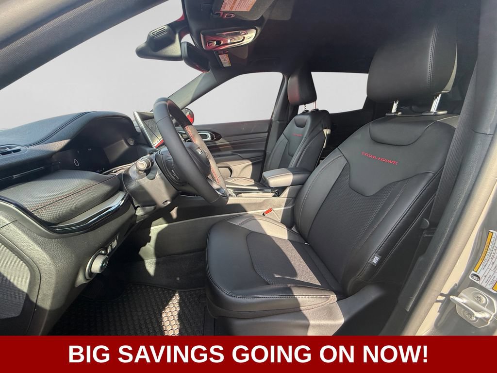 New 2026 Jeep Compass Trailhawk w/ Sun, Sound & Navigation Group AWD/4WD image 20