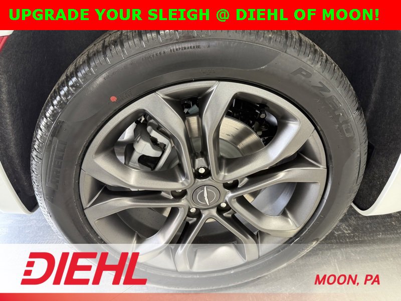 New 2026 Chrysler Pacifica Select image 8