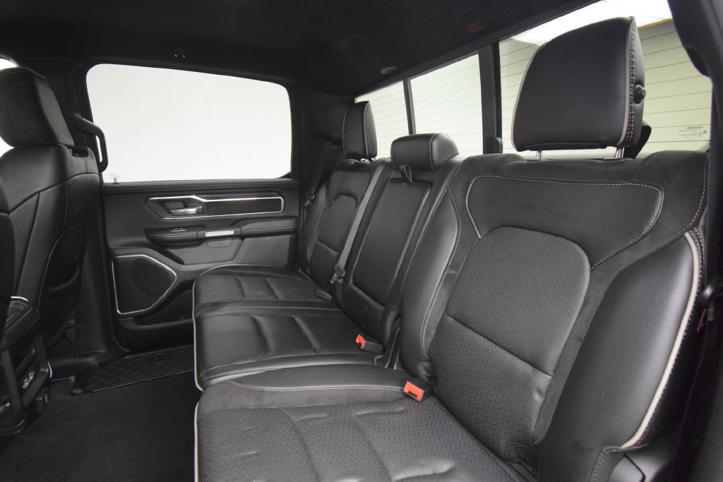 Used 2023 RAM 1500 Laramie AWD/4WD image 18