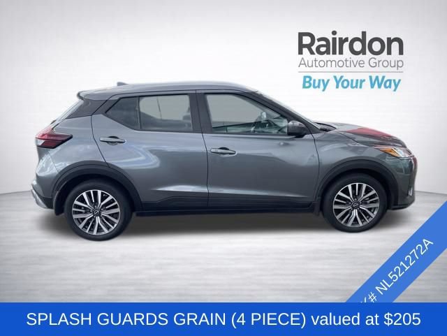 Used 2022 Nissan Kicks SV FWD image 3