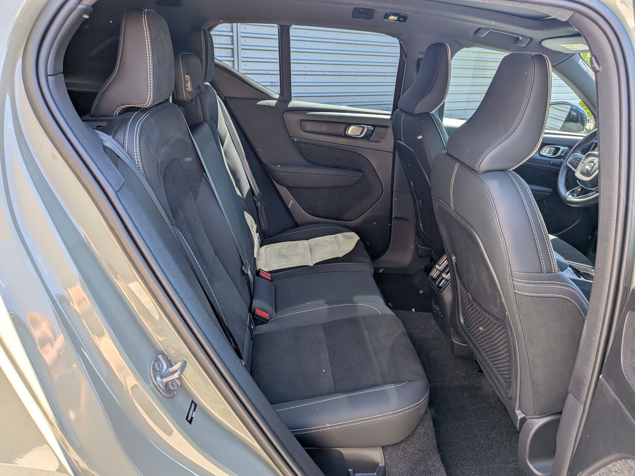 Used 2023 Volvo XC40 Recharge Ultimate AWD/4WD image 29