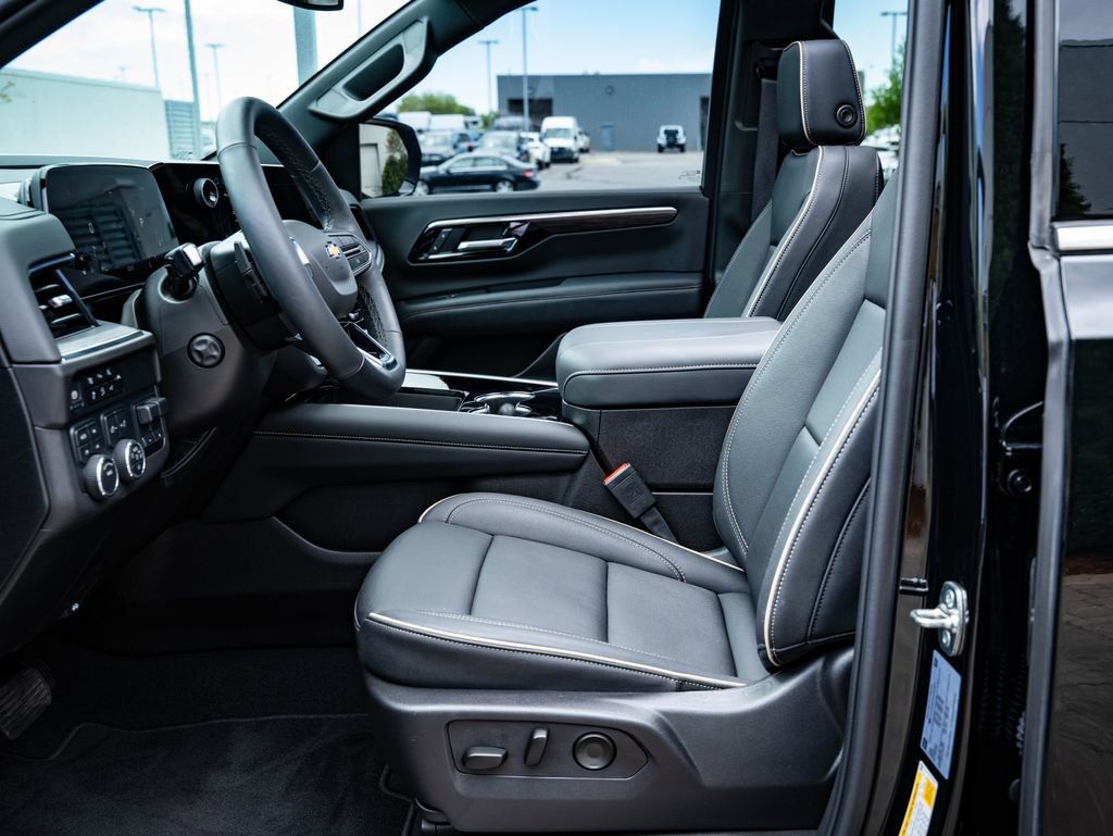 Used 2025 Chevrolet Tahoe Premier image 24