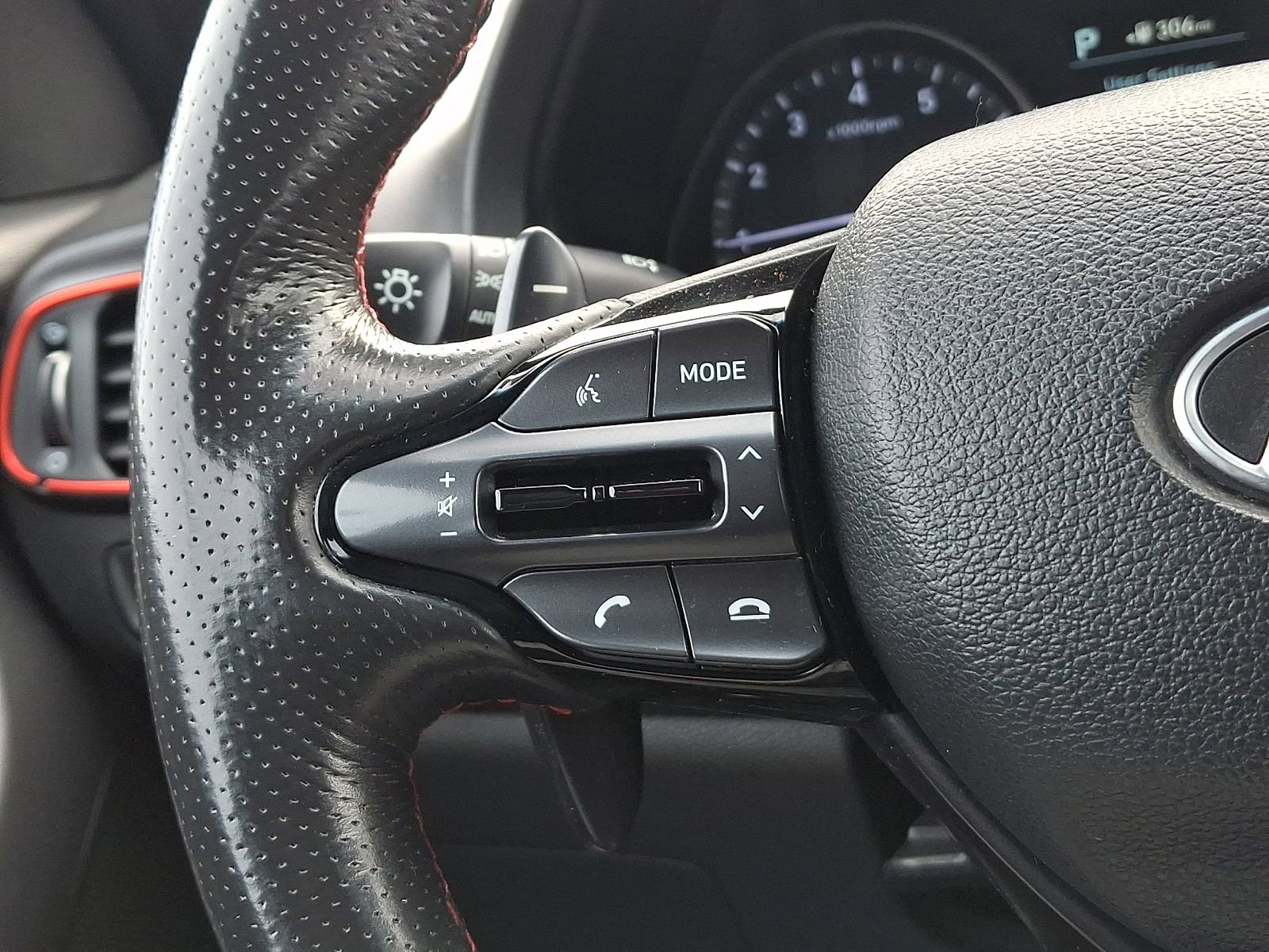 Used 2020 Hyundai Elantra GT N Line image 21