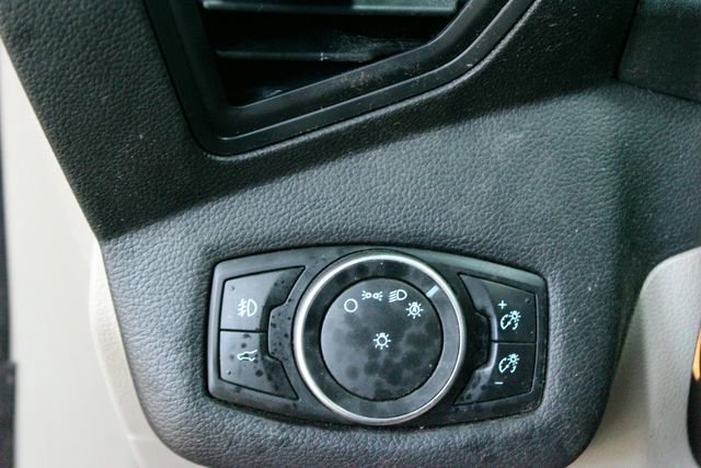 Used 2017 Ford Escape SE w/ Equipment Group 201A image 14