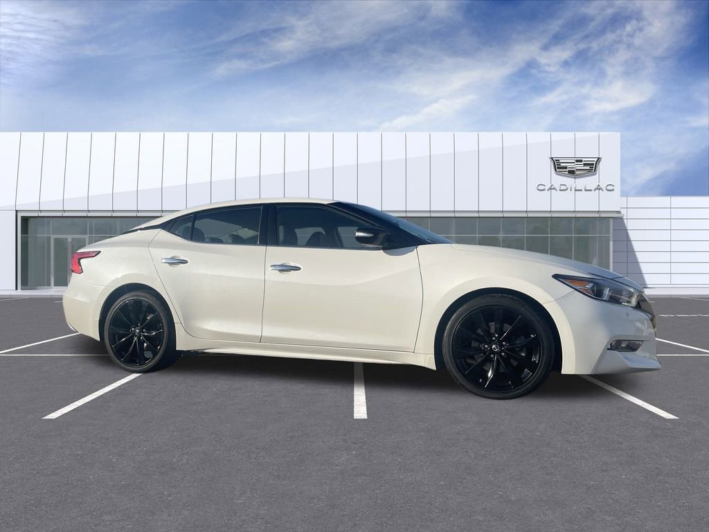Used 2017 Nissan Maxima SR image 1