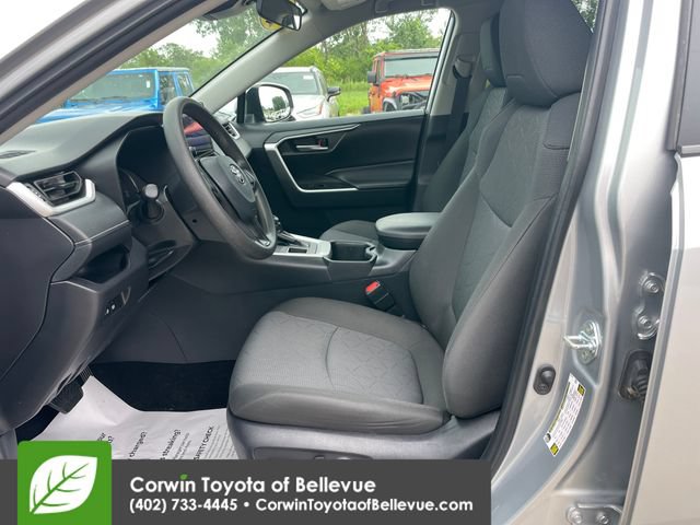 Certified 2025 Toyota RAV4 XLE AWD/4WD image 17
