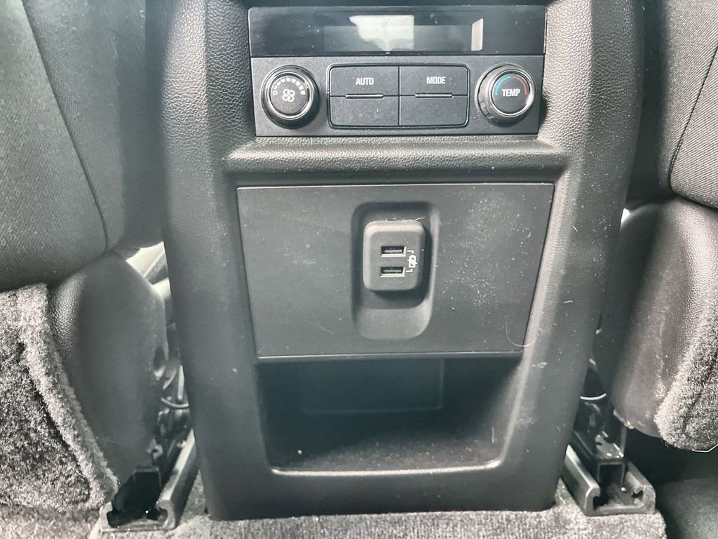 Used 2018 Chevrolet Traverse LT AWD/4WD image 20