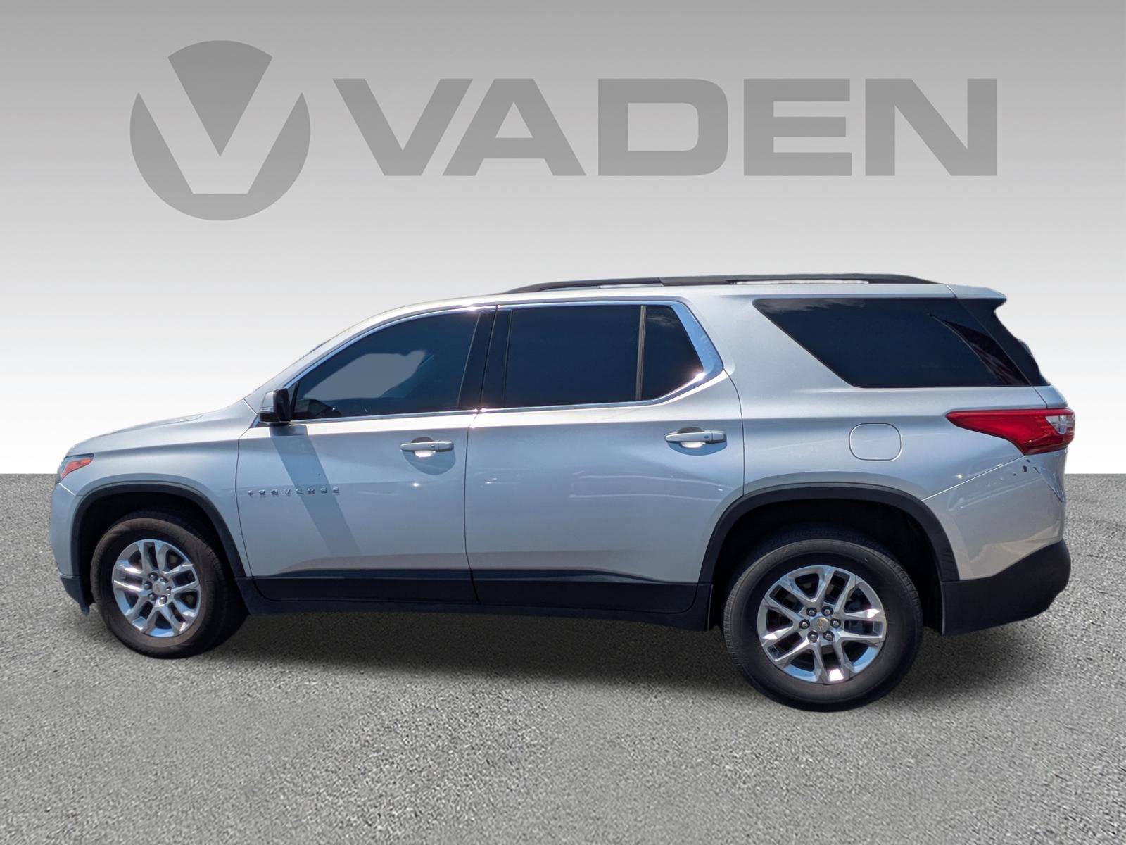 Used 2021 Chevrolet Traverse LT FWD image 30